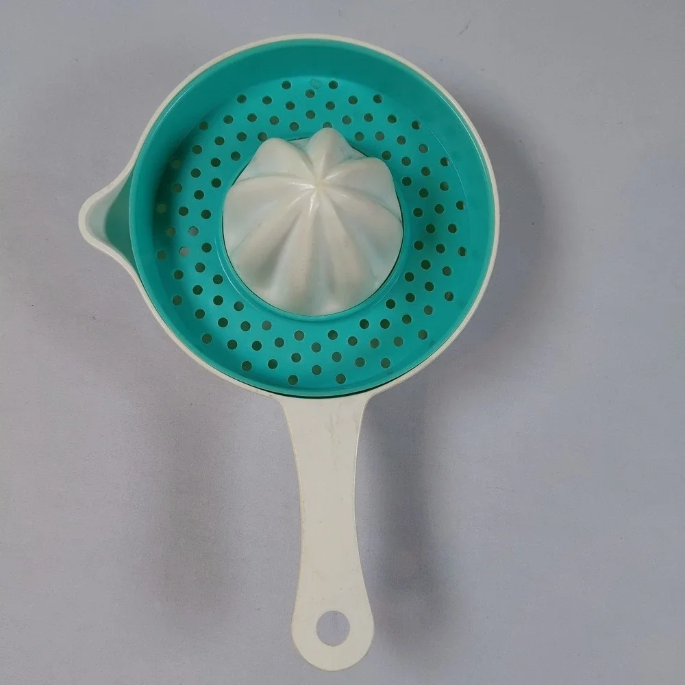 Vintage Citrus Juicer Blue Turquoise and White  Florida Oranges Quikut
